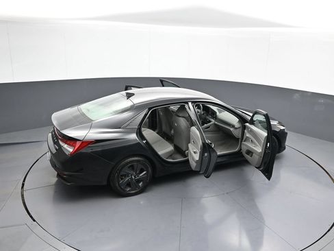Certified 2023 Hyundai Elantra Blue FWD image 44