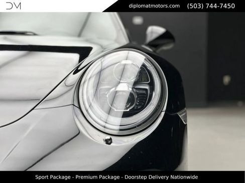 Used 2017 Porsche 911 Carrera 4S AWD/4WD image 13
