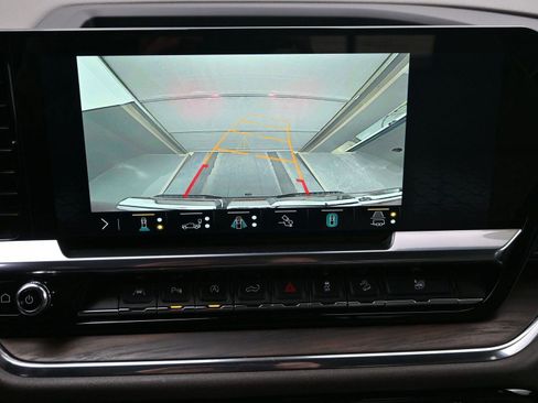 Used 2023 GMC Sierra 1500 SLT w/ SLT Premium Plus Package image 33