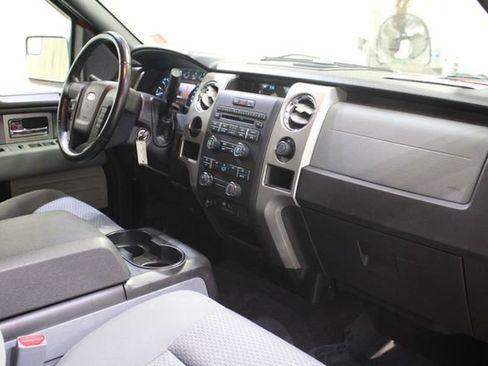 Used 2011 Ford F150 XLT w/ XLT Chrome Pkg image 18