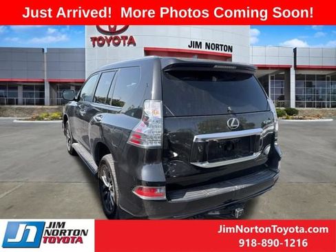 Used 2023 Lexus GX 460 Premium w/ Premium Package AWD/4WD image 3