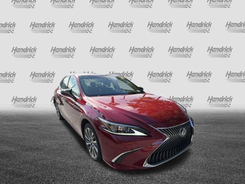 Used 2021 Lexus ES 300h w/ Premium Package FWD image 2