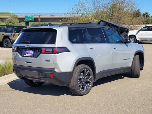 New 2026 Jeep Cherokee Overland image 3