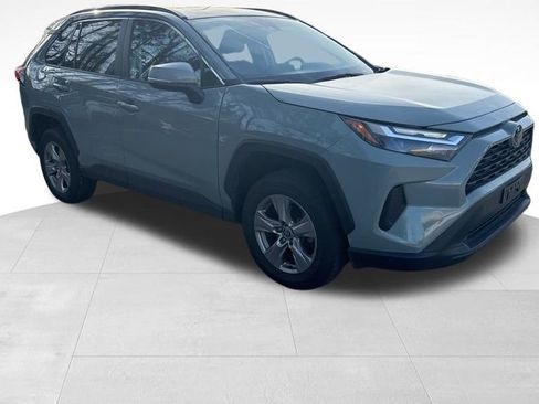 Used 2023 Toyota RAV4 XLE FWD image 9
