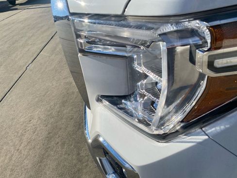 Used 2022 GMC Sierra 1500 SLT w/ SLT Premium Plus Package image 29