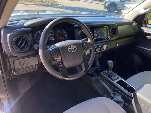 Used 2022 Toyota Tacoma SR RWD image 7