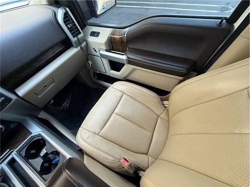 Used 2018 Ford F150 Lariat w/ Equipment Group 502A Luxury AWD/4WD image 12