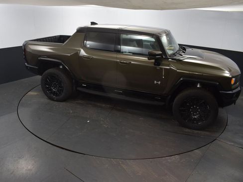 New 2025 GMC Hummer EV 2X image 38