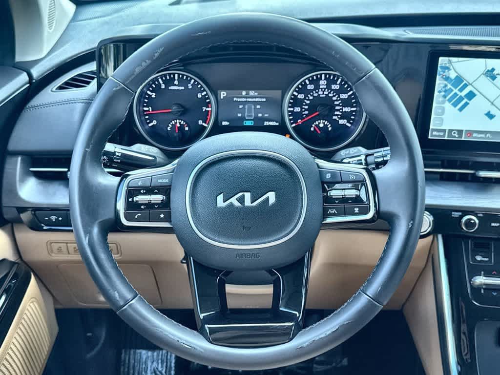 Used 2024 Kia Carnival EX FWD image 15