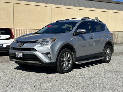 Used 2016 Toyota RAV4 Limited image 2