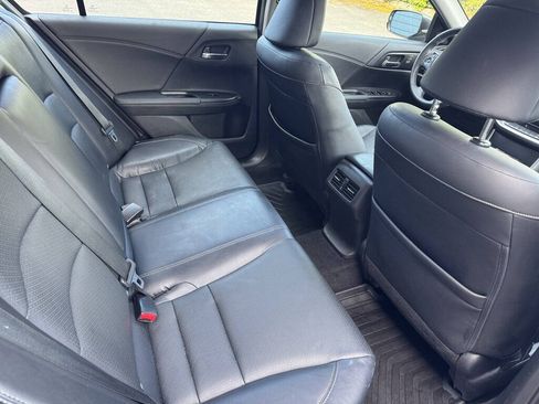 Used 2015 Honda Accord EX-L image 18