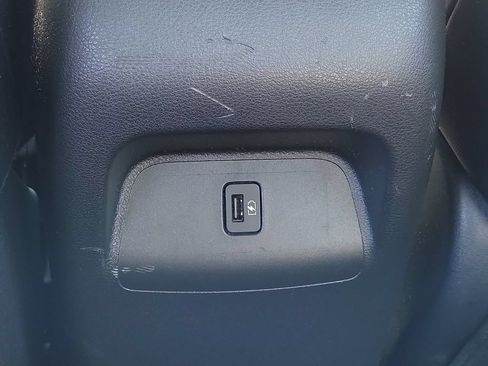 Used 2022 Nissan Sentra SR w/ SR Premium Package FWD image 32