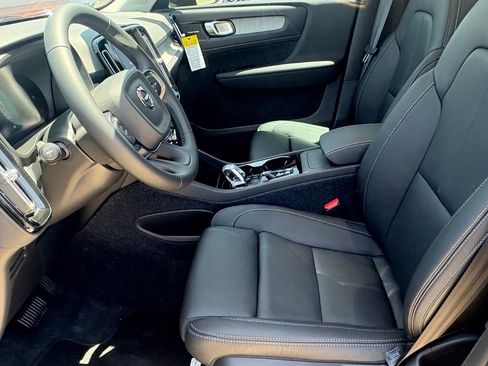 New 2026 Volvo XC40 B4 Plus w/ Protection Package Premier image 16