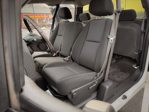 Used 2012 Chevrolet Silverado 3500 LT image 16