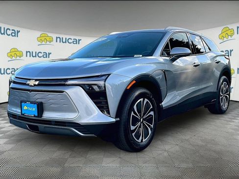 Used 2024 Chevrolet Blazer EV LT AWD/4WD image 3