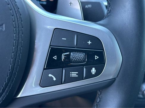 Used 2023 BMW 530e w/ M Sport Package image 23