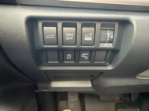 Used 2023 Subaru Forester Premium AWD/4WD image 17