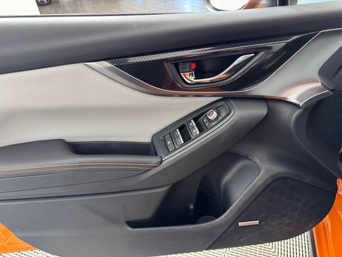 Used 2019 Subaru Crosstrek 2.0i Limited w/ Moonroof Package w/Navigation AWD/4WD image 16