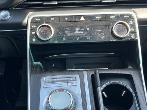 Used 2024 Genesis GV80 2.5T image 33