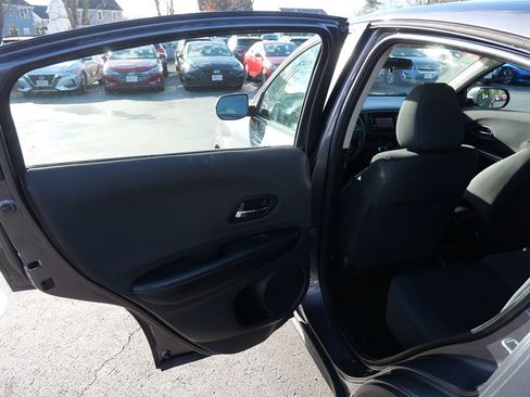 Used 2020 Honda HR-V LX image 23