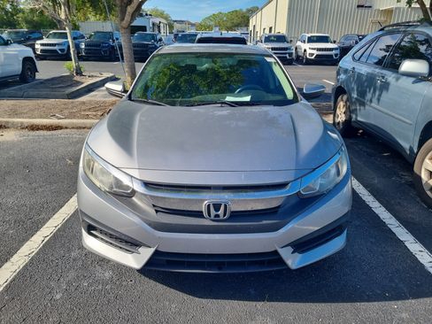 Used 2018 Honda Civic LX image 10