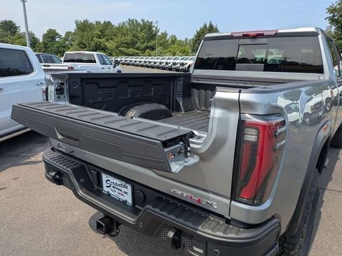 New 2026 GMC Sierra 2500 AT4X w/ AT4X AEV Edition AWD/4WD image 32