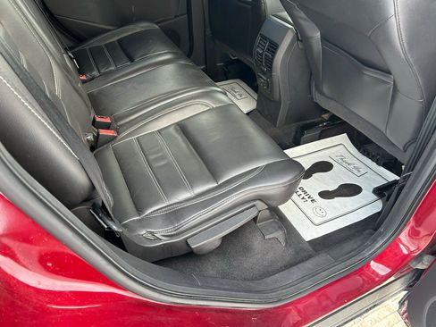 Used 2017 Ford Escape SE w/ SE Leather Comfort Package image 11