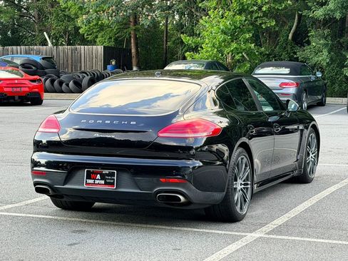 Used 2015 Porsche Panamera image 5