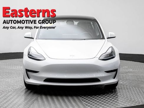 Used 2023 Tesla Model 3 Standard Range RWD image 2