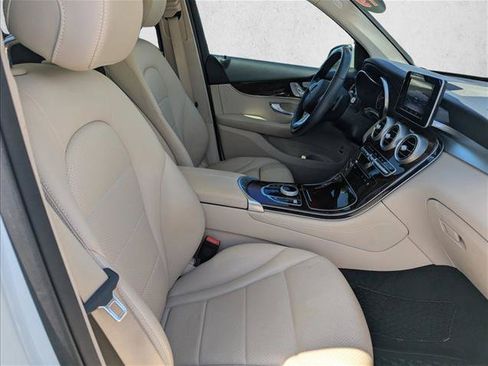 Used 2019 Mercedes-Benz GLC 300 image 29