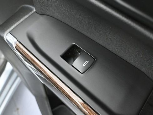 Used 2019 Chevrolet Silverado 1500 LT image 43