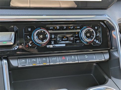 New 2026 GMC Sierra 1500 Denali w/ Denali Reserve Package image 25