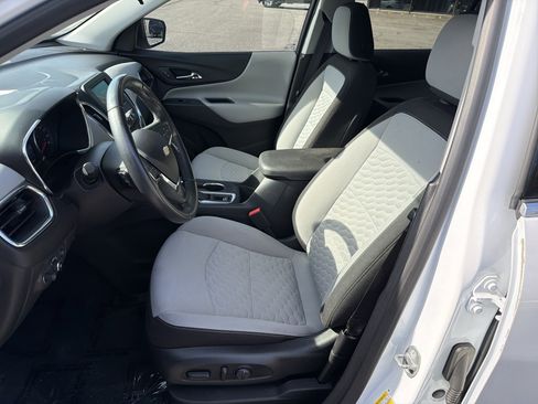 Used 2020 Chevrolet Equinox LT image 10