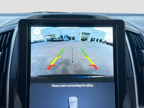 Used 2024 Ford Edge SEL w/ Convenience Package image 17