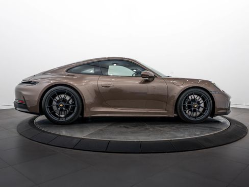Certified 2026 Porsche 911 Carrera GTS RWD image 8