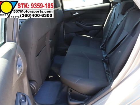 Used 2016 Ford Focus SE image 14