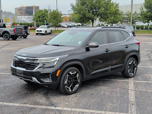 Certified 2024 Kia Seltos SX AWD/4WD image 2