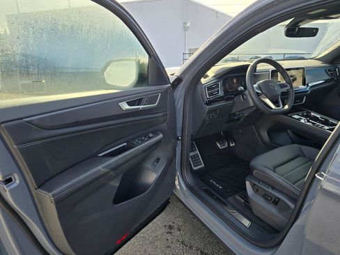 New 2026 Volkswagen Atlas Cross Sport SEL R-Line AWD/4WD image 29