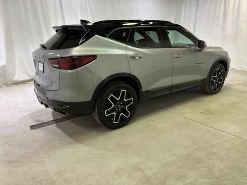 Certified 2023 Chevrolet Blazer RS w/ Driver Confidence II Package image 11