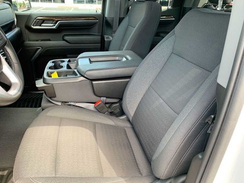 Used 2024 GMC Sierra 1500 SLE AWD/4WD image 18