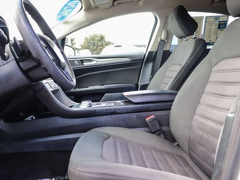 Certified 2020 Ford Fusion SE AWD/4WD image 19