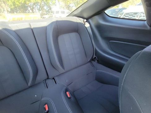 Used 2022 Ford Mustang Coupe image 6