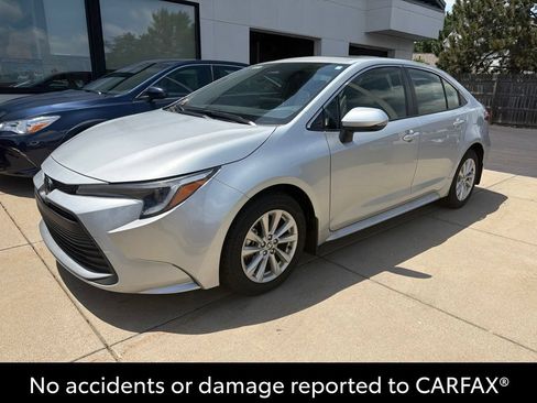 Used 2026 Toyota Corolla XLE FWD image 2