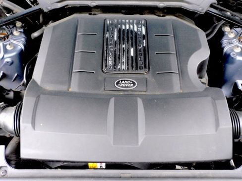 Used 2020 Land Rover Discovery Landmark image 27