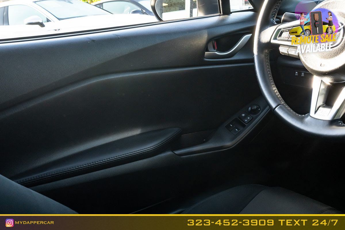 Used 2021 MAZDA MX-5 Miata Sport RWD image 16
