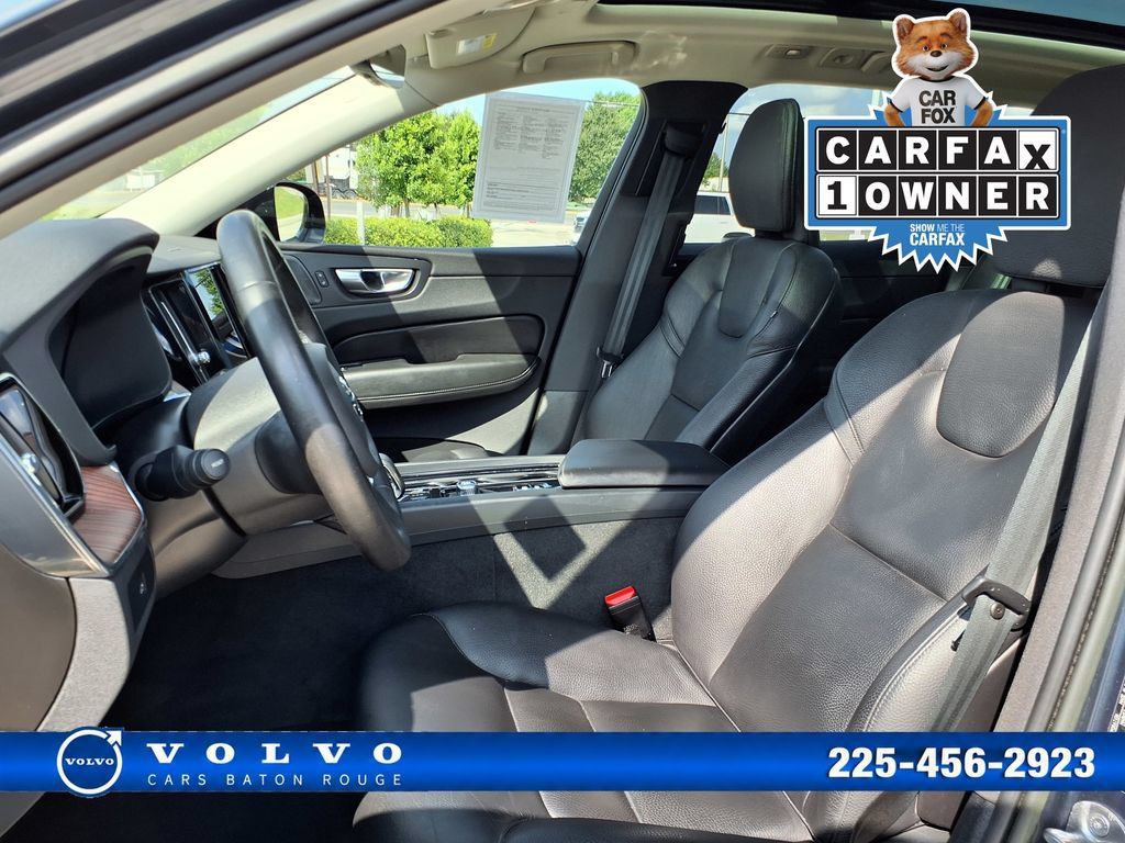 Certified 2023 Volvo XC60 B5 Plus w/ Climate Package AWD/4WD image 14