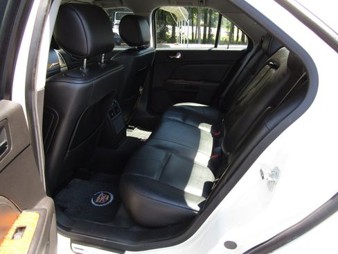 Used 2011 Cadillac STS image 21