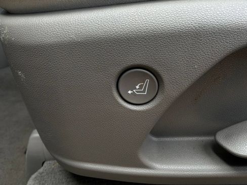 Used 2026 Hyundai Palisade SEL FWD image 13