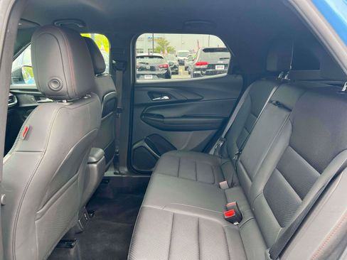 Used 2023 Chevrolet TrailBlazer RS w/ Convenience Package AWD/4WD image 32