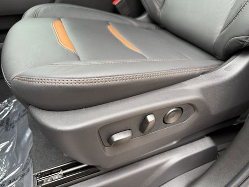 New 2026 GMC Sierra 1500 AT4 w/ Technology Package image 21